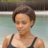 Perruque Courte En Dentelle Avec Fermeture 5x5 Coupe Pixie Courte Ondulée Brune Pour Femme Noire